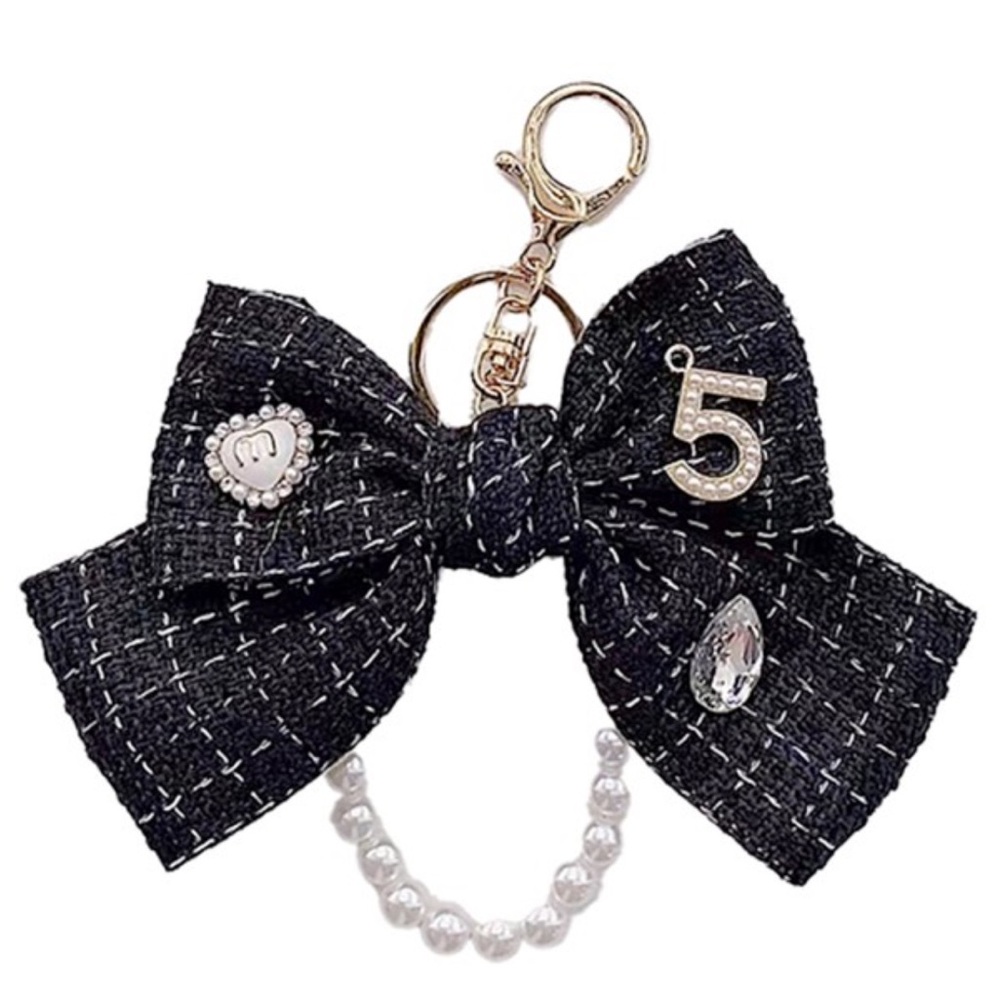 NWT! Elegant Black Bow Keychain with Pearl Heart Teardrop Bow Bag Charm Keychain